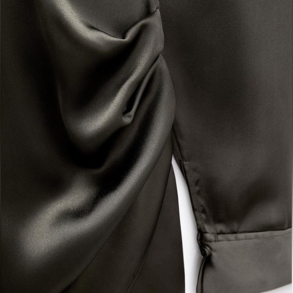 Zara satin ruched dress - Picture 4 of 4